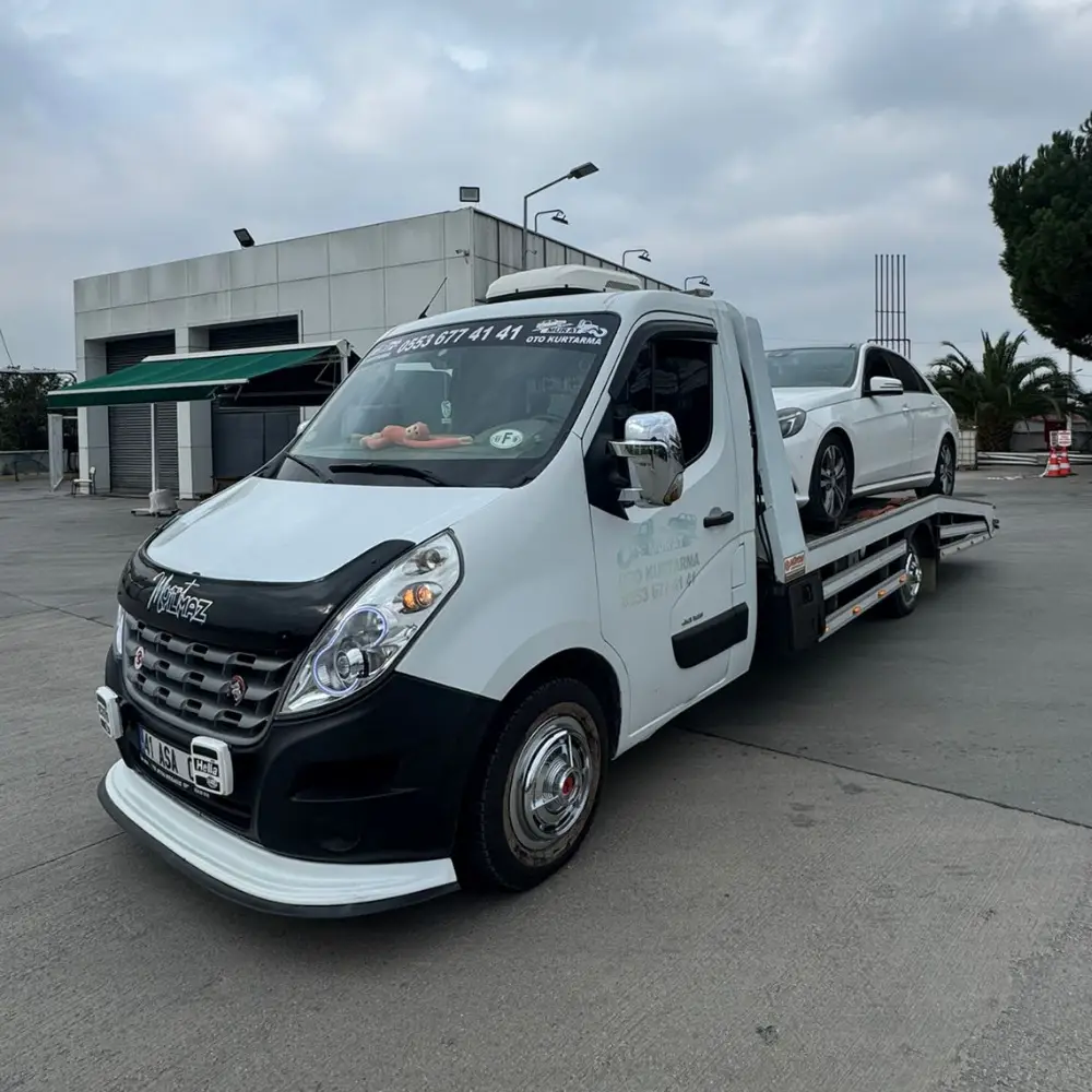 Uzun Yolda Kalan Sürücüler İçin Profesyonel Çekici Rehberi